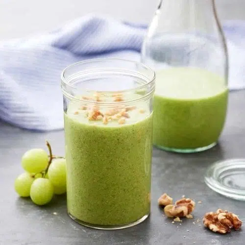 Grape and Dry Fruit Smoothie